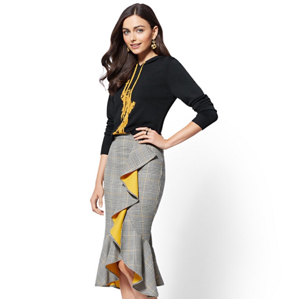 🌟HP⭐️ New York & Company Plaid Ruffled Wrap Skirt